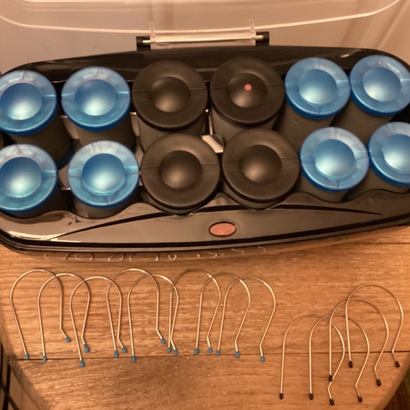 Conair Ceramic Hot Rollers with Clips - Picture 2 of 9